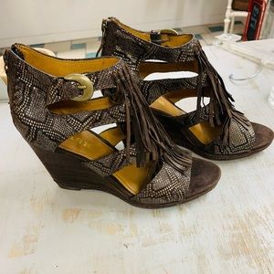 Trask Felicity Fringe Wedge Heel size 7
